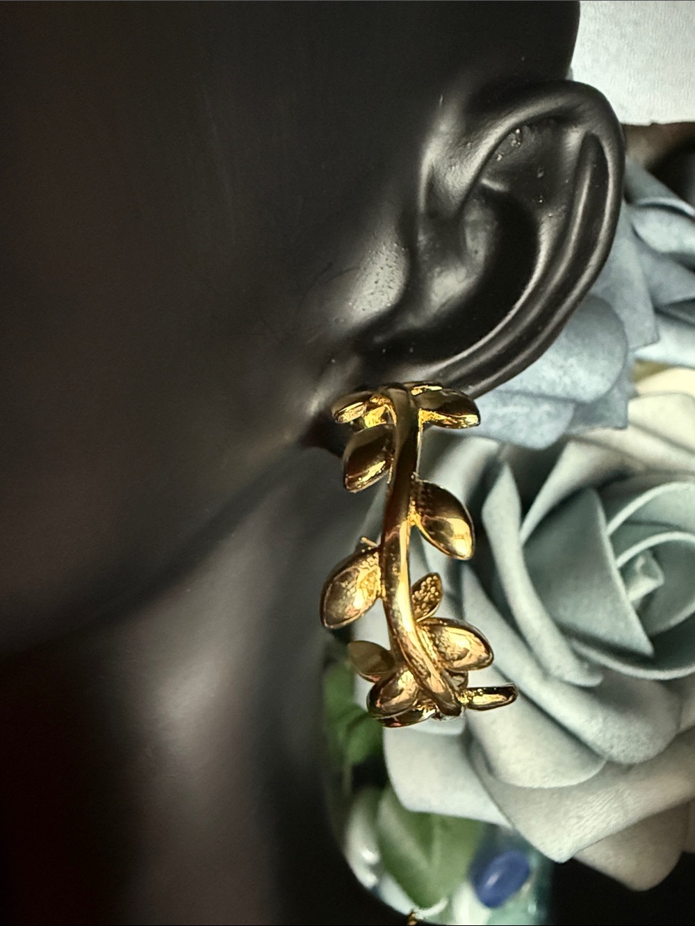 Delicate Gold Leaf Hoop Earrings - Women Jewelry